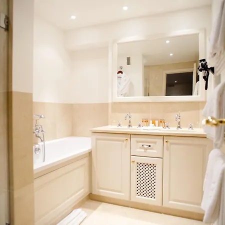 Dukes' Palace - By Dukes' Collection Hotel 4*